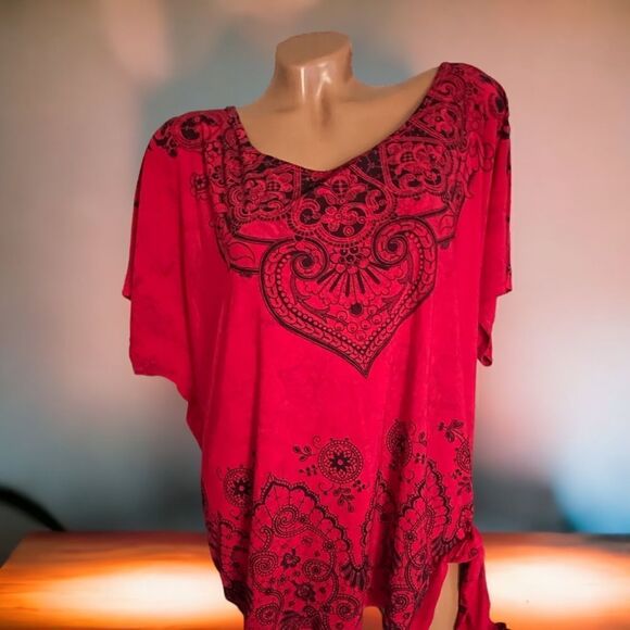Stretchy Red & Black l Intentional Smear l Plus Top, Blouse - Picture 1 of 9